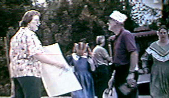 Aug11-04.jpg (82341 bytes)