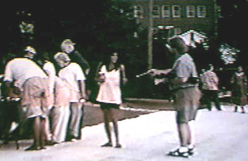 Aug11-17.jpg (63761 bytes)